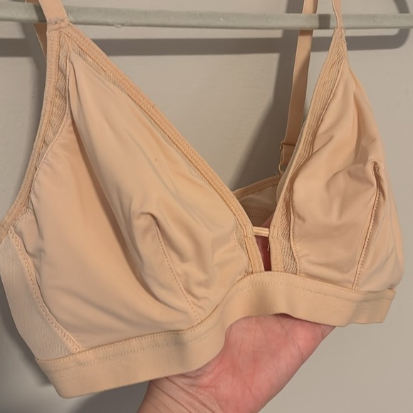 Lively The Busty Bralette size 2 - Picture 3 of 6